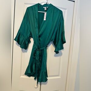 NWT Victoria's Secret Satin Ruffle Robe